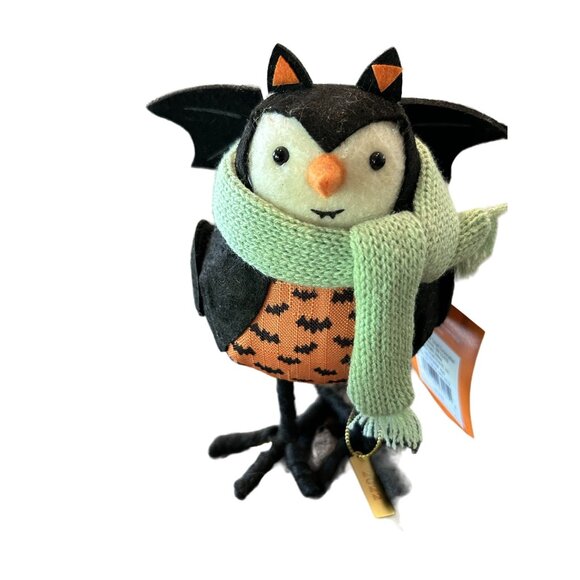 2022 Featherly Friends Bat Bird Halloween Plush Decor with Bat Wings & Scarf - Picture 1 of 7